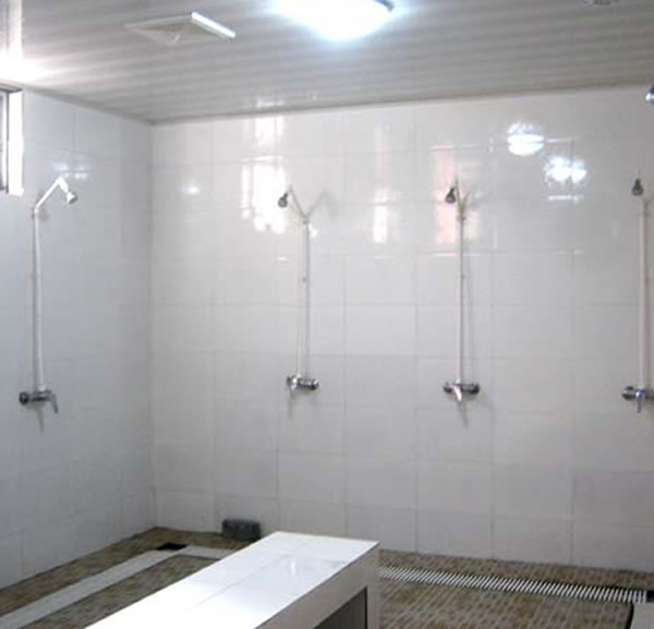 干净舒适的淋浴间(图1)