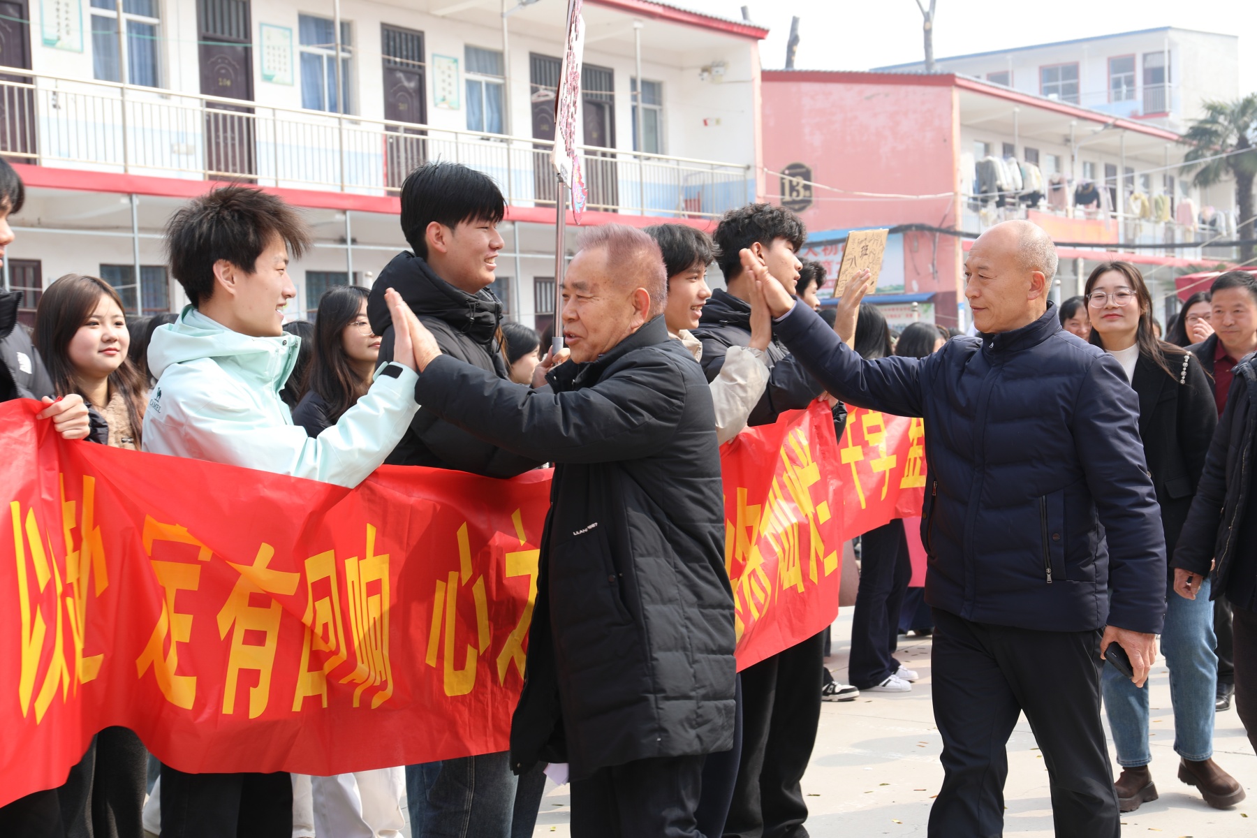 决战高考为梦而战——漯河卫生中等专业学校祝2026年考生金榜题名 未来可期（二）(图3)