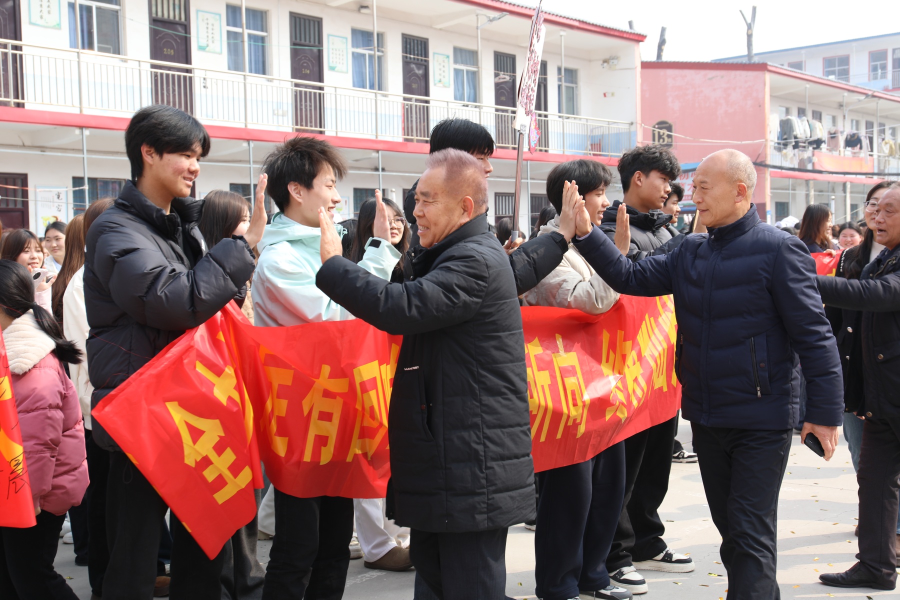 决战高考为梦而战——漯河卫生中等专业学校祝2026年考生金榜题名 未来可期（二）(图4)